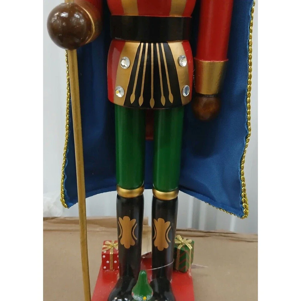 Wooden Nutcracker,24